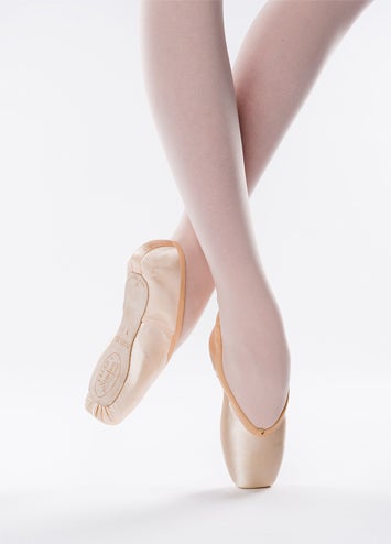 トゥシューズ Freed Studios Professional 4E Freed Studio Pro | On Pointe Dancewear - Offering the best in