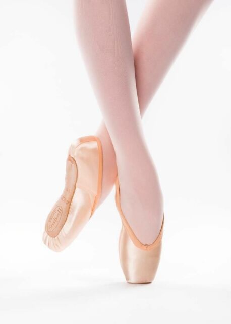 2足 Freed Studios Professional Vカット 4E Freed Studio II | On Pointe Dancewear - Offering the best in dance